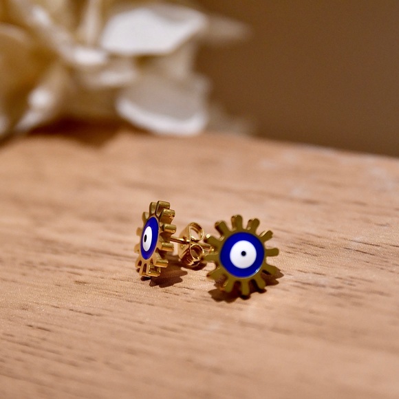 Evil Eye Necklace & Earring Set - Picture 3 of 3